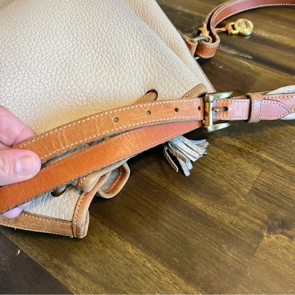 Dooney & Bourke Vintage Bucket Drawstring Hobo Shoulder Bag All Leather Logo - Picture 12 of 16